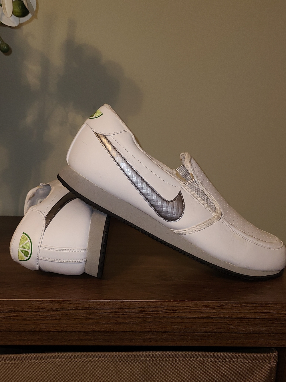 Vintage Nike Glide White Mens slip on Size 12 custom super rare!!